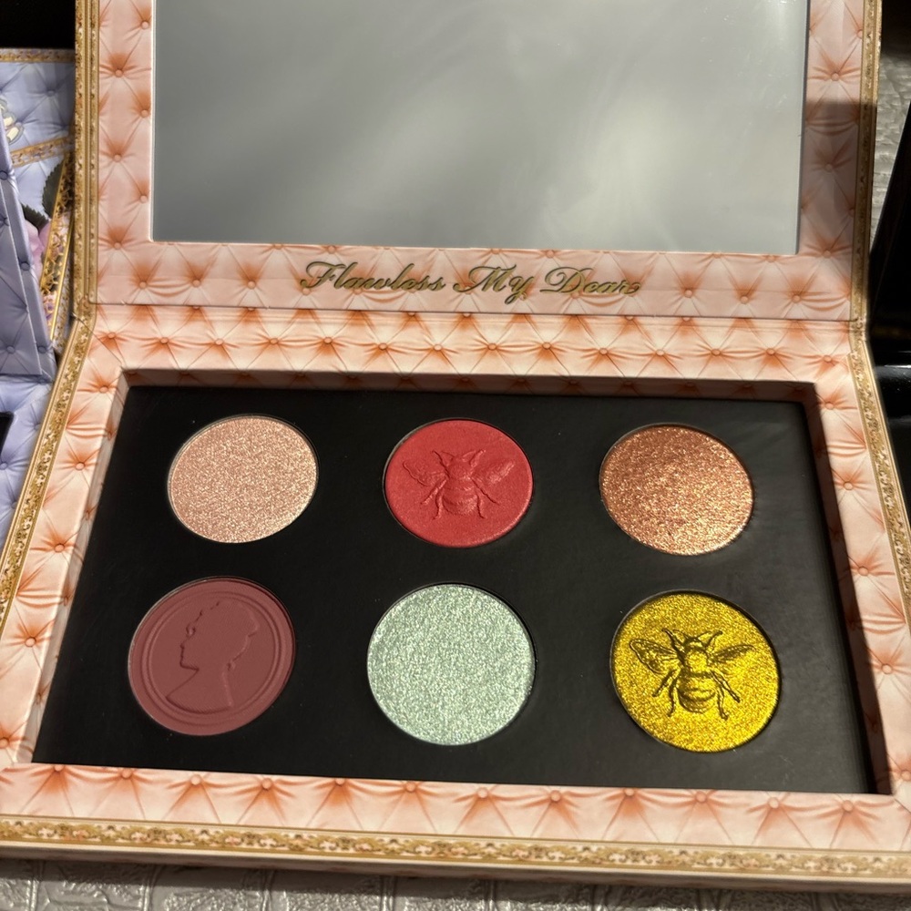 Eyeshadow Palette - Multicolor